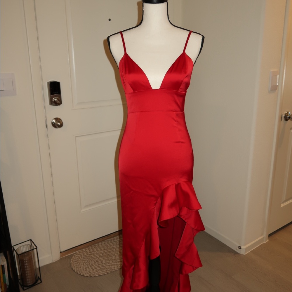 Elegant Red Evening Dress